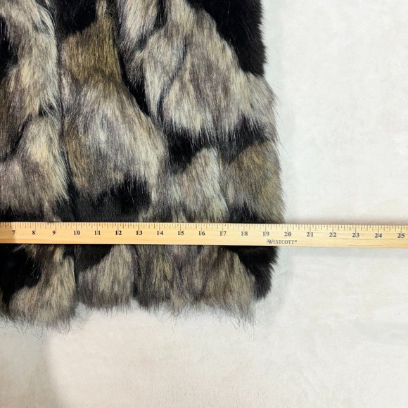 INC International Concepts Women's S/P Faux Fur Vest Ribbed Knit Back Black - Picture 10 of 16